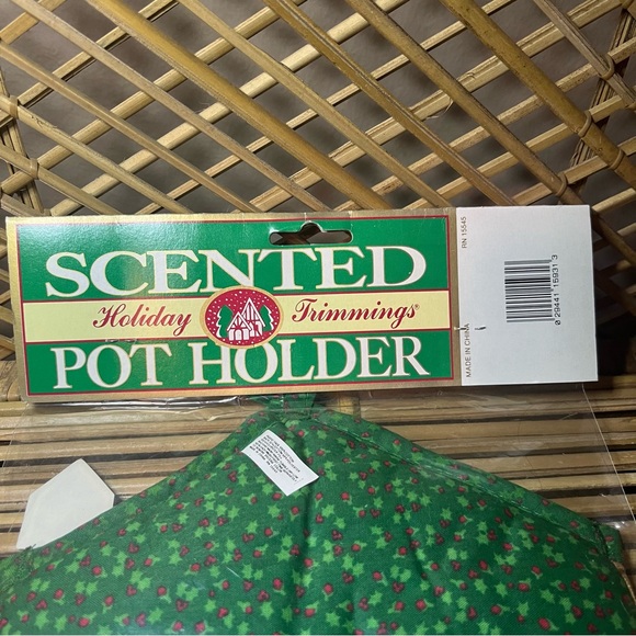 Vintage Christmas Scented Potholder Pot Holders Pine Pet Shop and Post Office - Picture 5 of 5